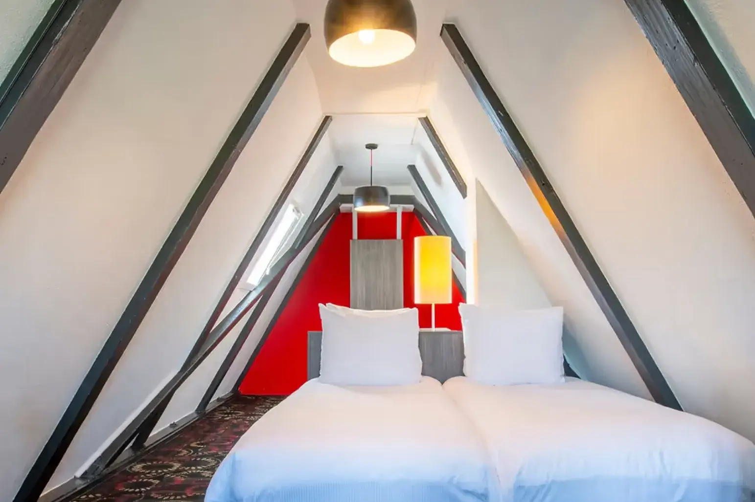 Two-room Apartment living area with Amstel view