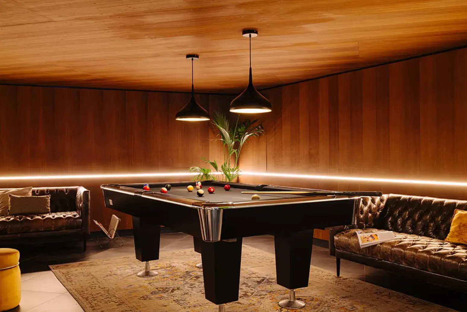 Billiards room at Eden Hotel Amsterdam